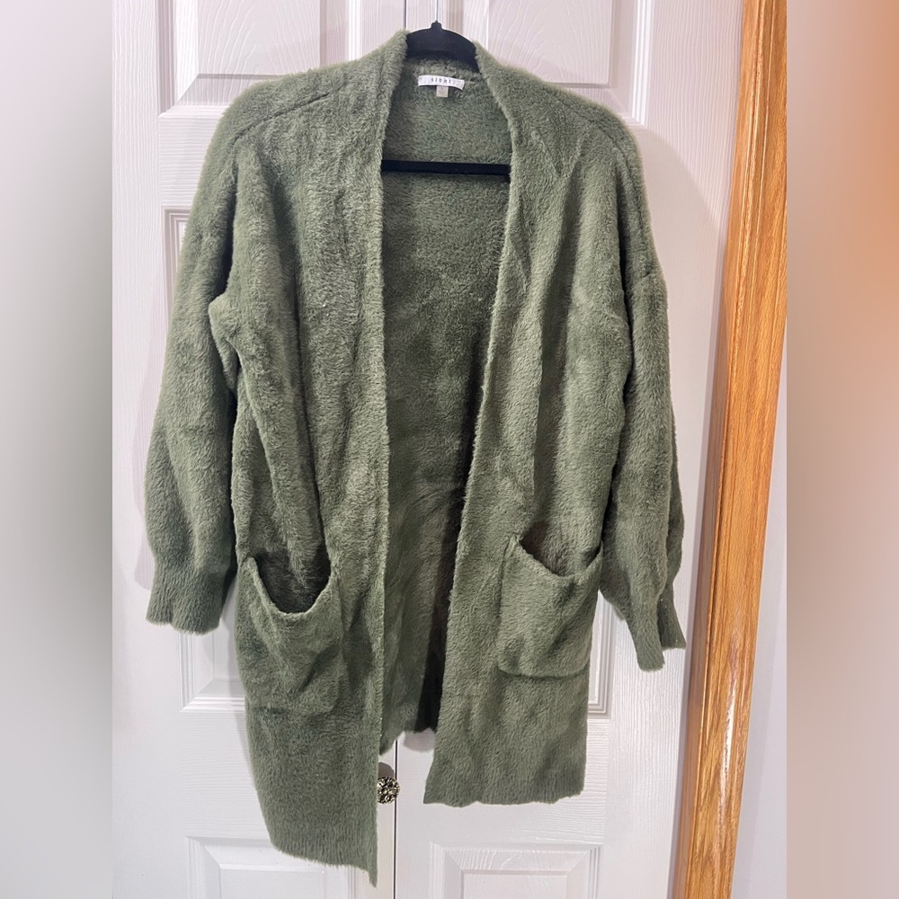 Cardigan - Picture 6 of 8
